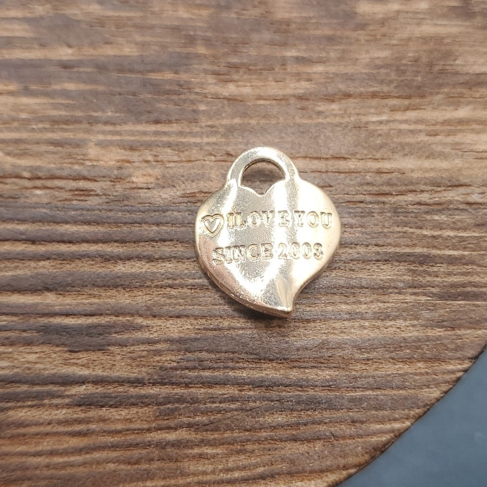 P133 love you since 2003‎ charm